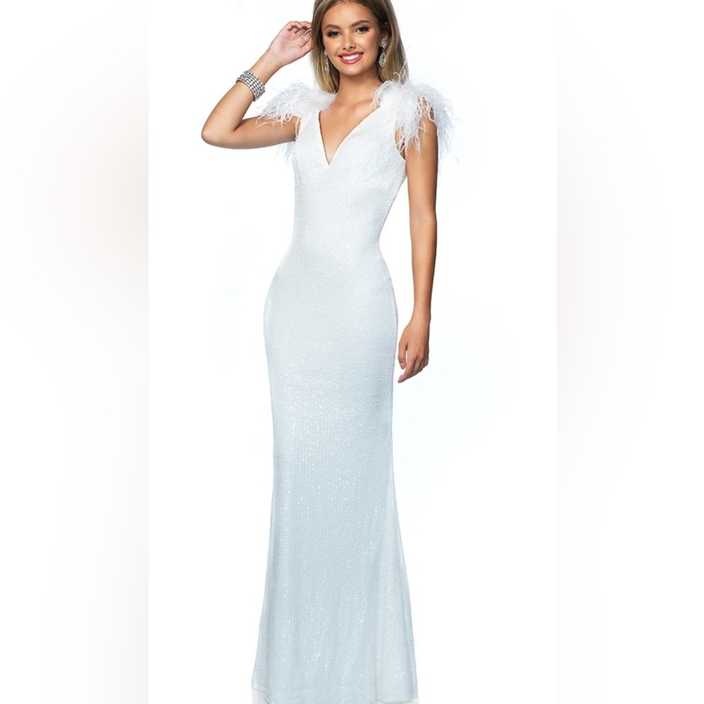 Elegant White Feathered Wedding Dress